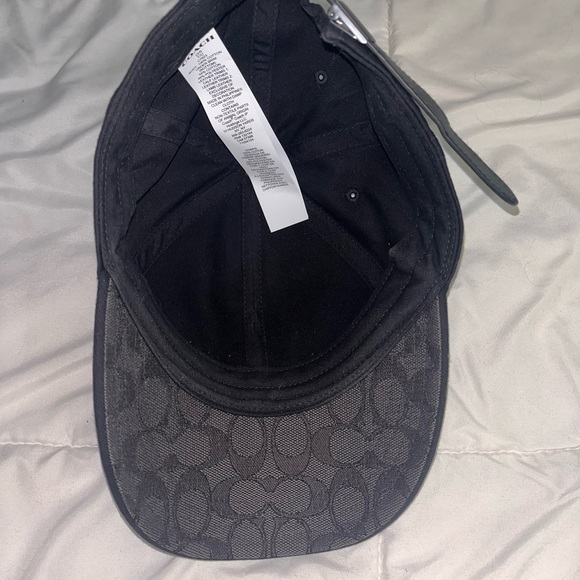 New/Auth. Coach Cap - Picture 3 of 13